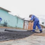 Prefeitura intensifica ações de recuperação de ruas na regional da Baixada da Sobral