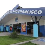 Alysson Bestene destaca valorização da produção rural durante visita ao Mercado do São Francisco